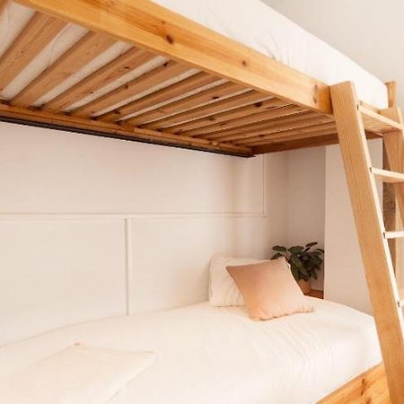 Tenerife Surf Camp Hostel La Mareta ภายนอก รูปภาพ